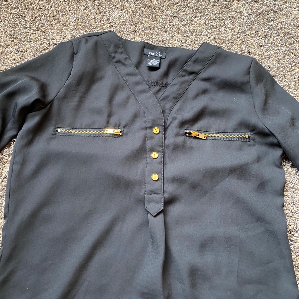 Rue 21 Blouse - Picture 2 of 4
